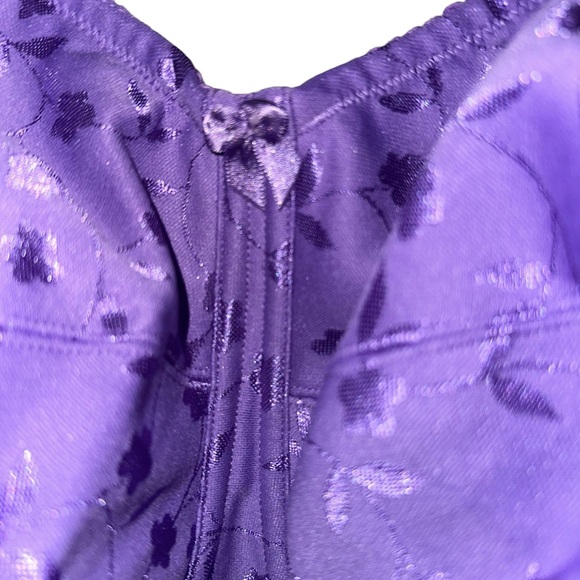 Elila Jacquard Soft Cup Bra 44H Lilac Purple Full Coverage Adjustable Straps - Picture 4 of 9